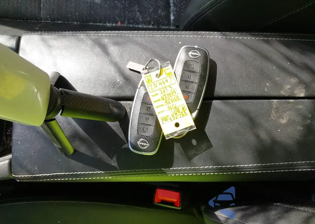 JN8BT3BA5PW430755: 43138531