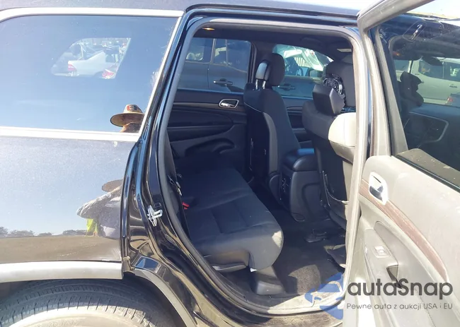 1C4RJEAG5FC646770: 43138557