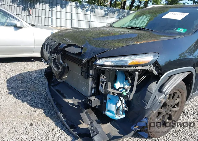 1C4PJMCB7HW570179: 43137755