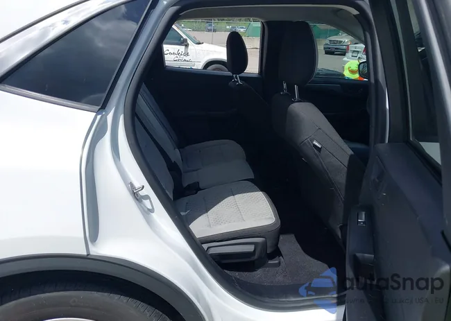 1FMCU0GN8PUA35645: 43137925