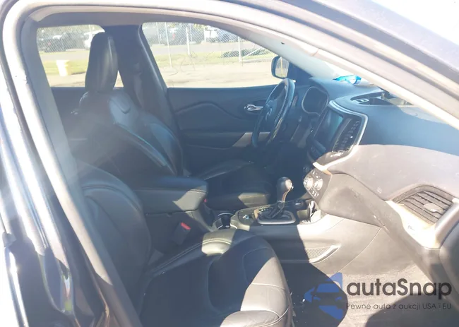 1C4PJMDB3JD516359: 43137952