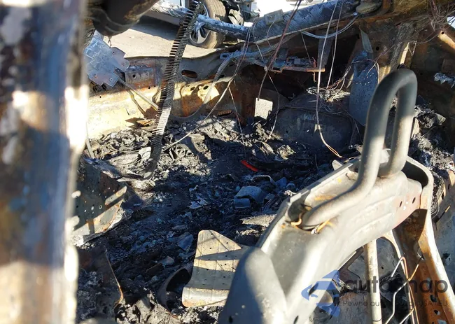 WZ1DB4C05LW024246: 43138000