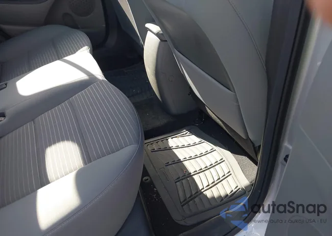 3KPFL4A74JE183125: 43139082