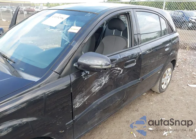 KNADH5A36B6748216: 43139298