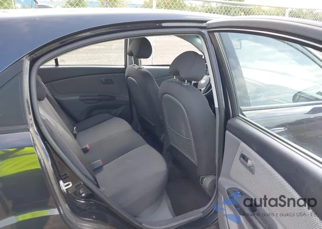 KNADH5A36B6748216: 43139298