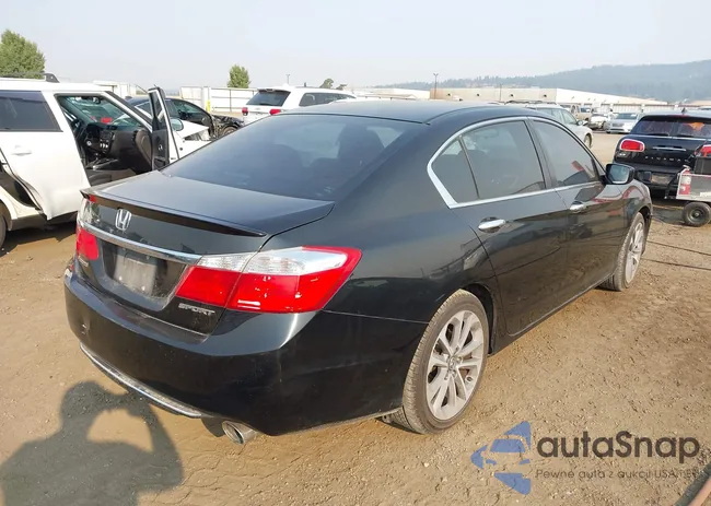 1HGCR2F53DA281052: 43138685