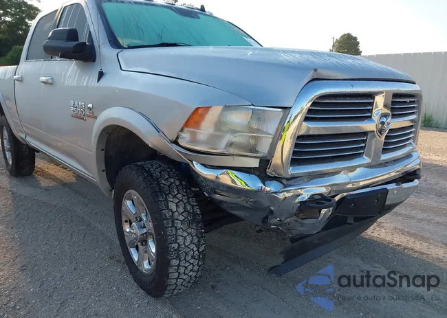 3C6UR5DL0JG110186: 43138752