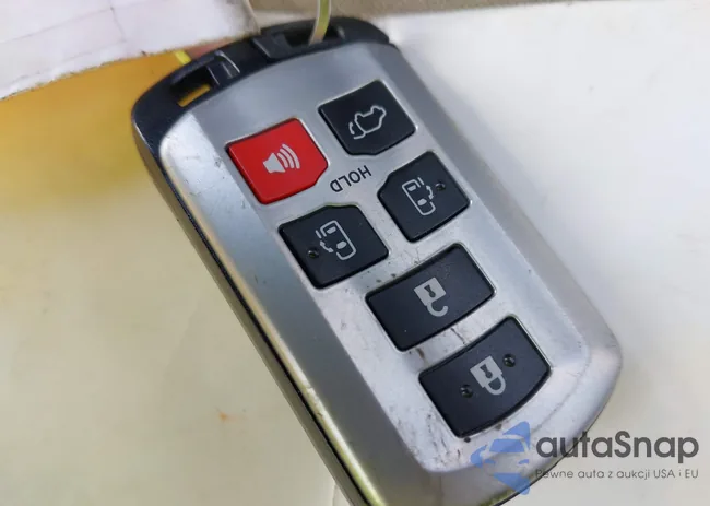 5TDYZ3DC8JS935845: 43138833