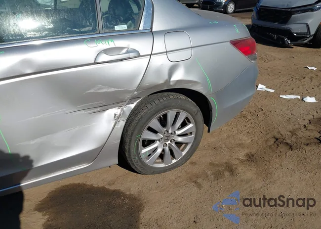 1HGCP2F85BA049226: 43138986