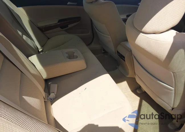 1HGCP2F73CA016105: 43138995