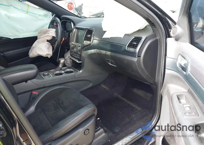 1C4RJFLT3HC678457: 43140273