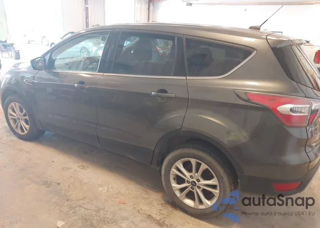 1FMCU9GD9HUA07009: 43140405