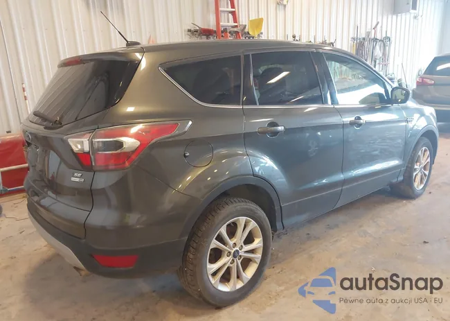 1FMCU9GD9HUA07009: 43140405