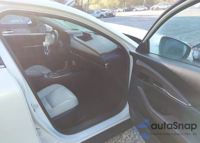 3MVDMBDL6MM305719: 43140575