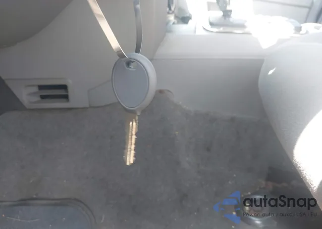 1J8HS48P77C549900: 43139785