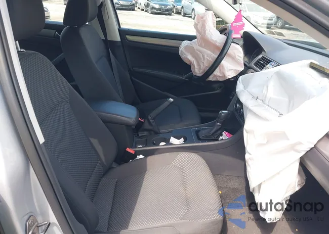 1VWAH7A3XCC044263: 43139818