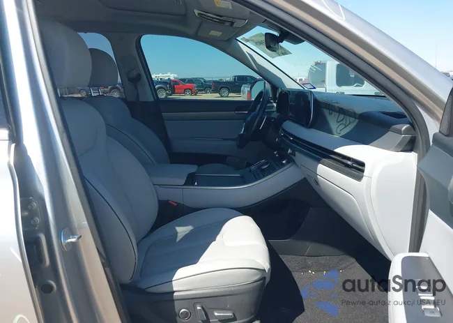 KM8R4DGE8PU623501: 43139826