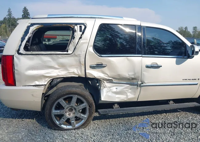 1GYFK63818R108508: 43140037