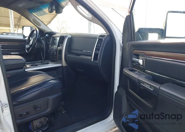 3C6UR5NL5GG102317: 43141167