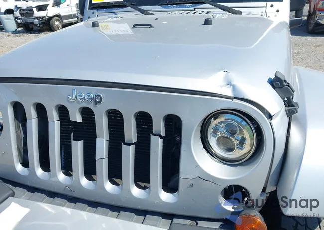 1C4BJWEG3CL151951: 43141242