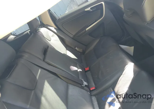 YV4940DZ9C2253456: 43141528