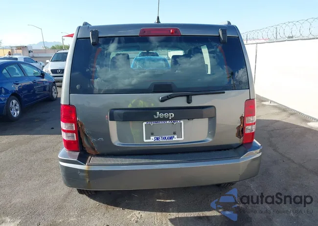 1C4PJMAK0CW139498: 43140945