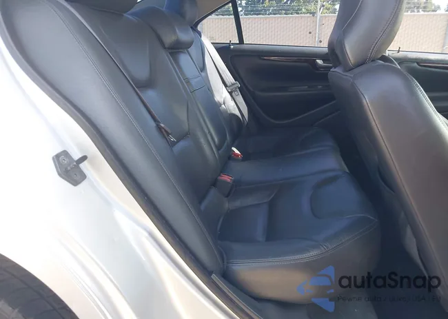 YV1RH58D622109553: 43141011