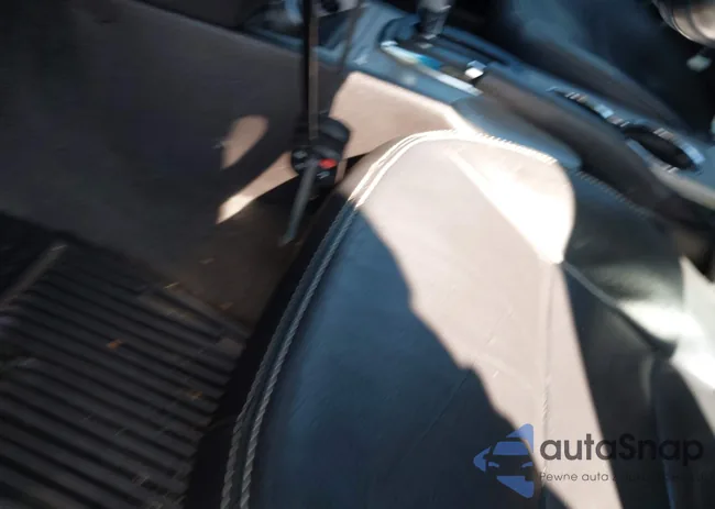 3FAHP0JA8CR425269: 43142185