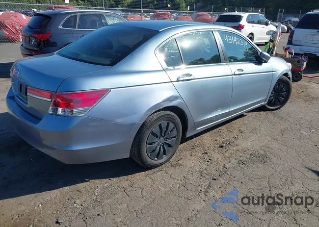 1HGCP2F32BA151135: 43142319