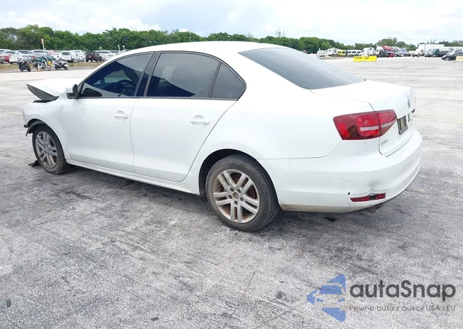 3VW2B7AJ4JM237315: 43142352