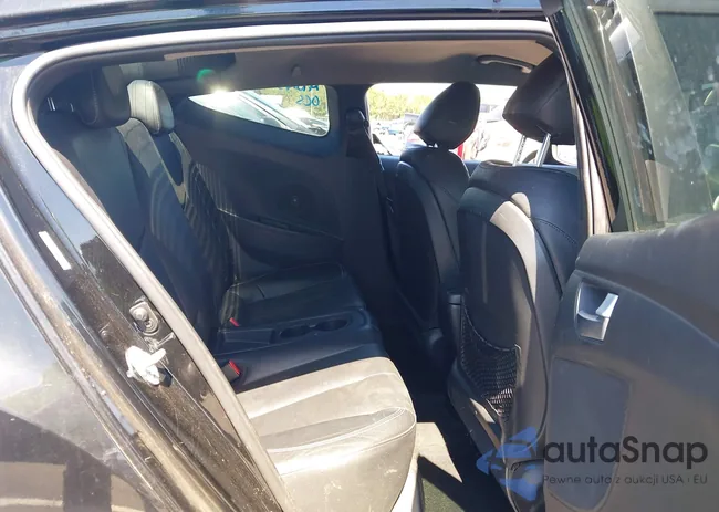 KMHTC6AE3DU152799: 43142353