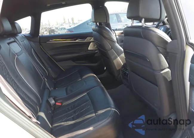 WBAJV6C52JBC99867: 43142415