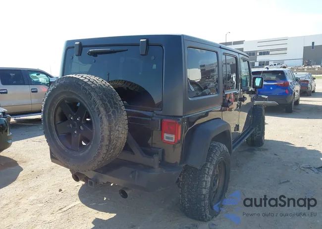 1C4BJWDG2GL135554: 43142435