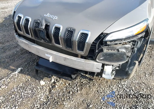 1C4PJMCS4HW575646: 43142574