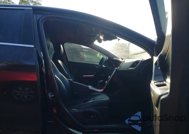 YV1612TK4F1345481: 43141748