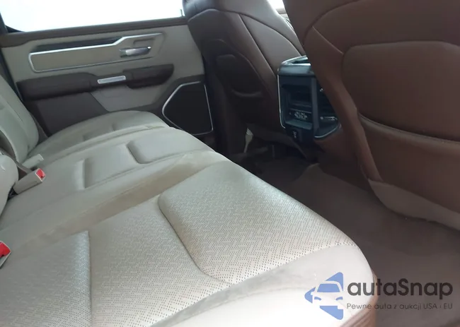 1C6SRFJT1LN157271: 43143081