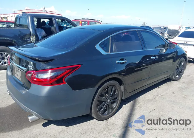 1N4AL3AP8HN333964: 43143457