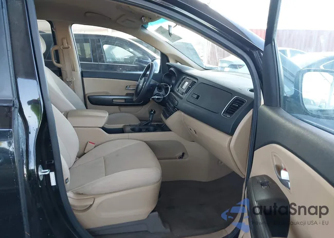 KNDMB5C17G6146884: 43143647