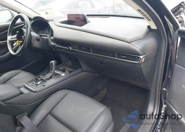 3MVDMBBLXMM256429: 43142689