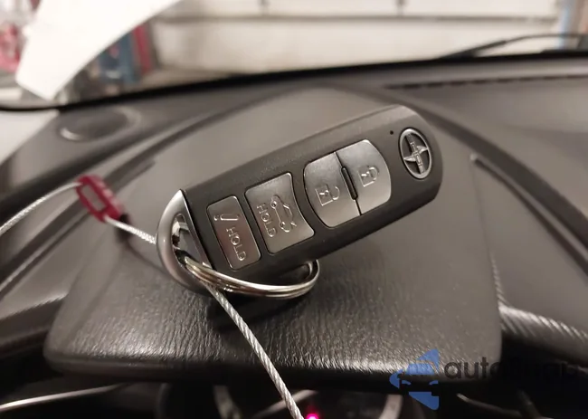 3MYDLBZVXGY103351: 43142915