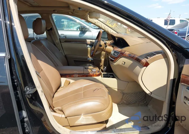 WDDNG86X68A165907: 43142933