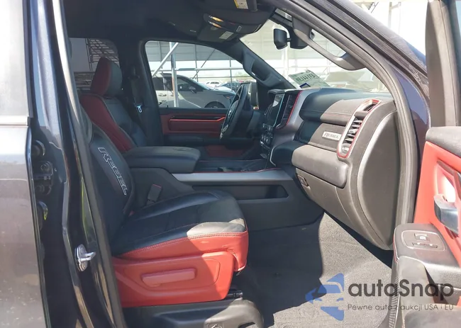 1C6SRFLT6KN711447: 43144159