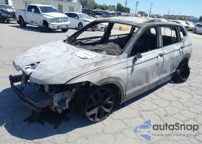 3VV3B7AX8RM157105: 43144239