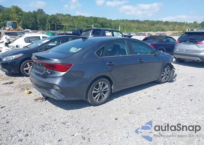 3KPF24AD8NE464195: 43144363