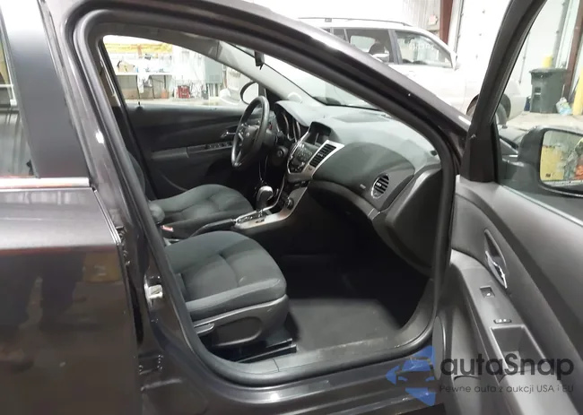 1G1PE5SB9G7146600: 43144479