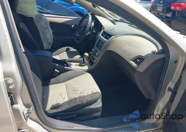 1G1ZB5EB0AF302131: 43144539