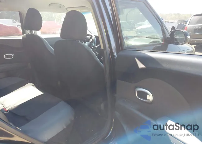 KNDJP3A51E7067779: 43143882