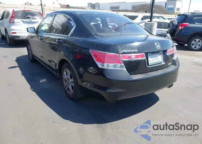 1HGCP2F6XBA150308: 43143948