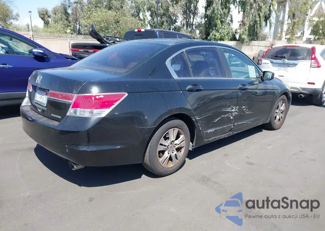 1HGCP2F6XBA150308: 43143948