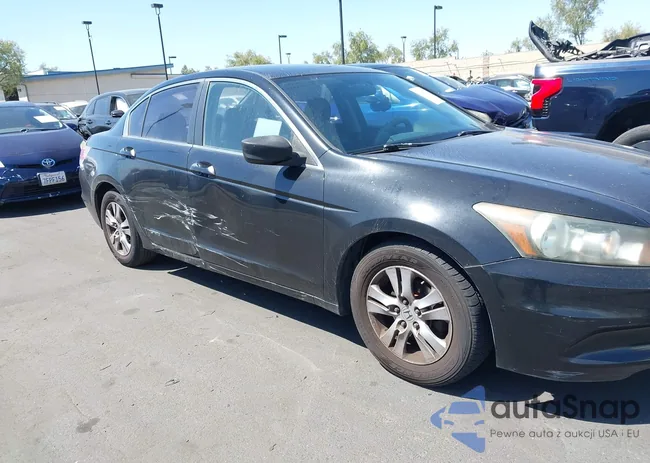 1HGCP2F6XBA150308: 43143948